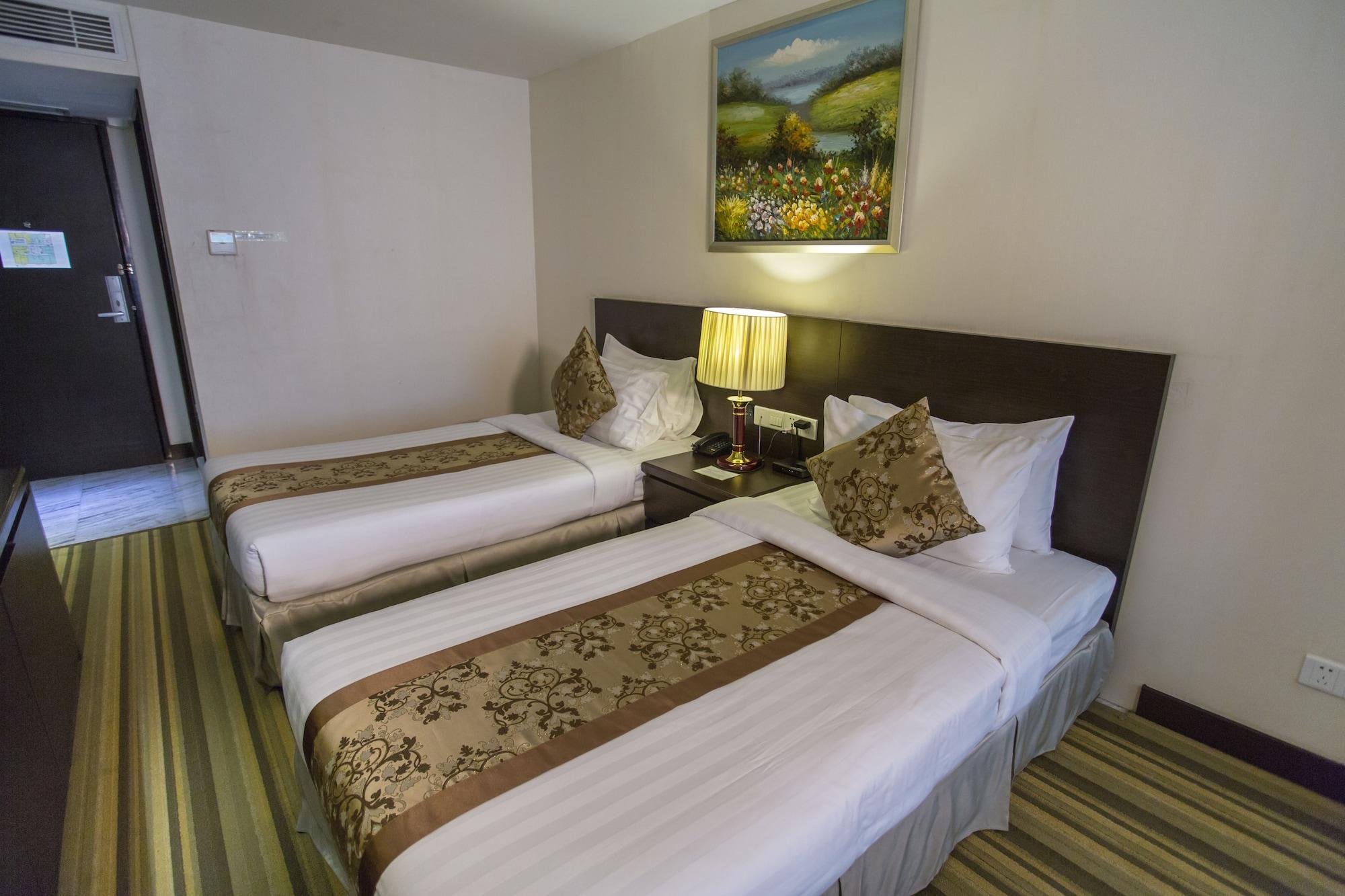 Esperado Lake View Hotel Rangun Kültér fotó